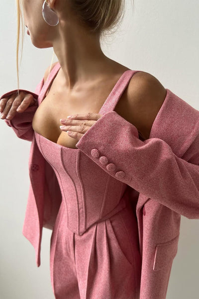 Renata - conjunto de tres piezas con top, pantalón y blazer