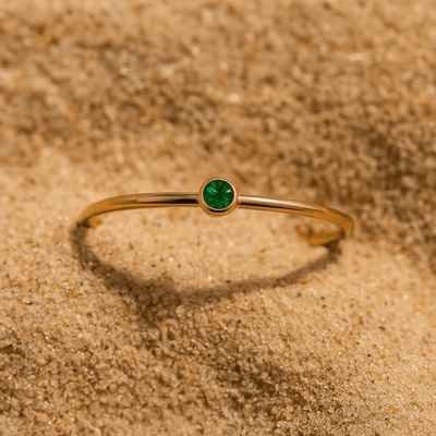 Anillo Colori – Chapado en oro y piedra de nacimiento