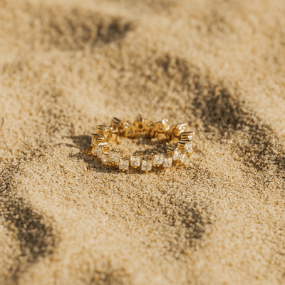 Anillo Luce – Chapado en oro 18k y piedras finas