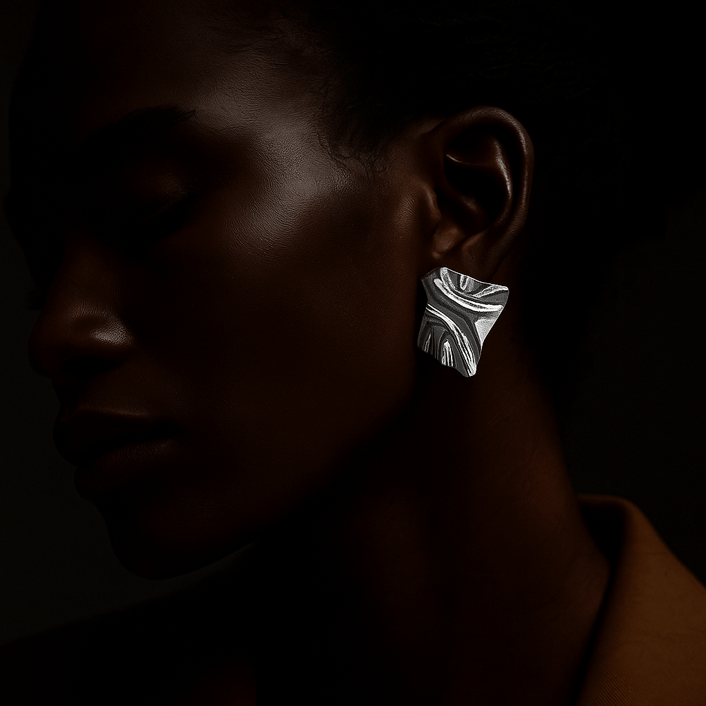 Pendientes Marta – Hojas arrugadas en acero chapado en oro y plata 925