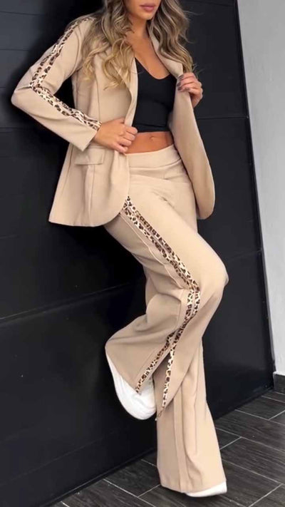 Conjunto de blazer y pantalón ancho con ribete de leopardo