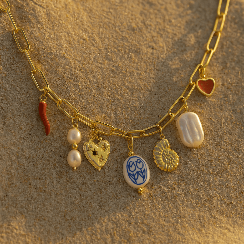 Collar Charms Tulia – Acero chapado en 18k y dijes