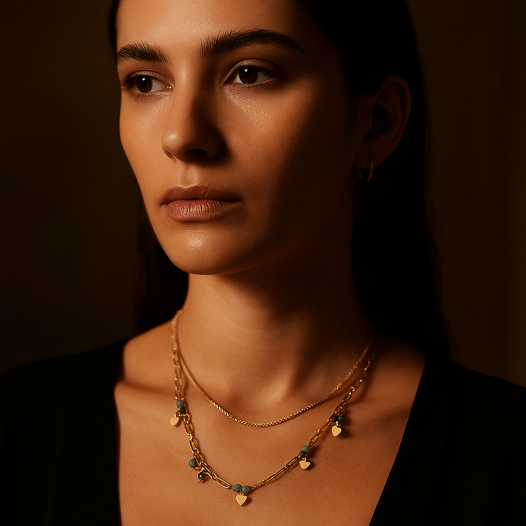 Collar Leggerezza – Doble cadena y perlas naturales