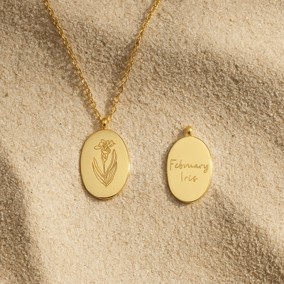 Collar Primavera – Medallón grabado y flor del mes