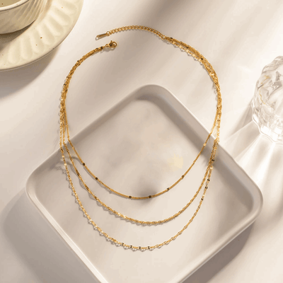 Collar Spontanea – Triple fila chapado en oro 18k